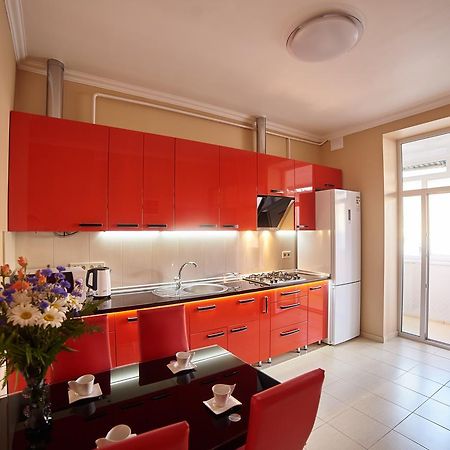2 Bedrooms Apartment 150M From Opera House Lviv Exterior photo